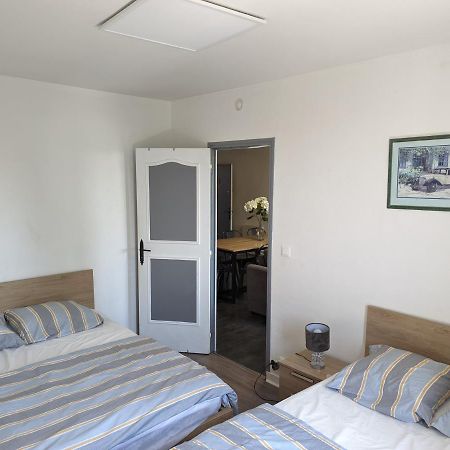 Appartement Meuble Proche Du Futuroscope Poitiers Kültér fotó